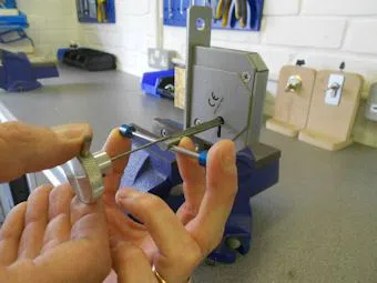 Logan Locksmith Shop Cleveland, OH 216-606-9134 - key-broke-in-lock